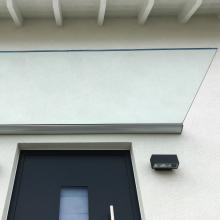 Haustürüberdachung Dura Plus ist freitragend | GLASPROFI24